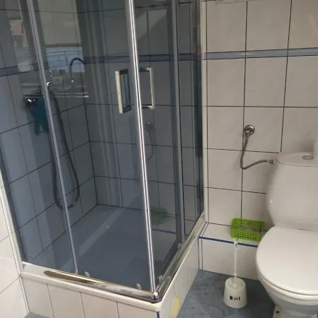 Pokoje I Domek Grzegorz Czerwinski *
